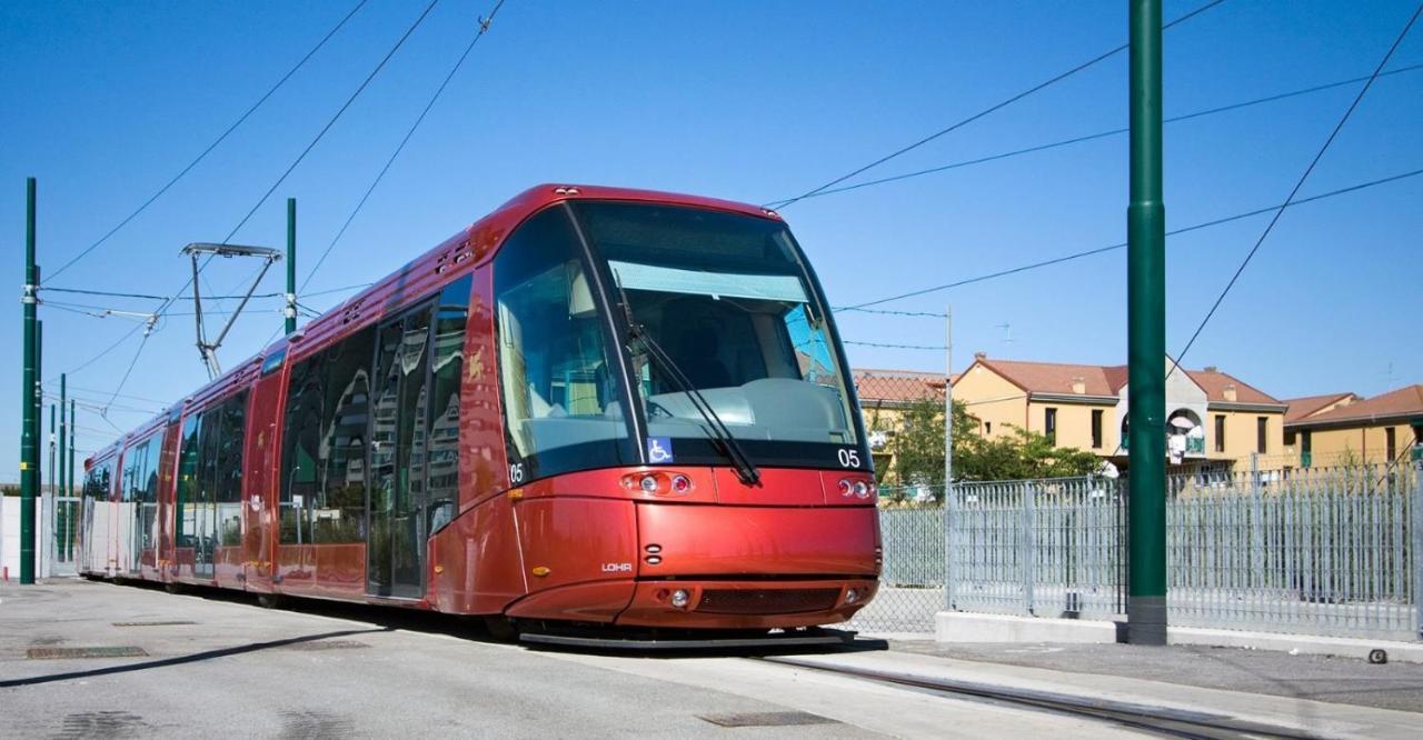 דירות מסטרה Sunrise20Mt Tram Ingresso Indipendente מראה חיצוני תמונה